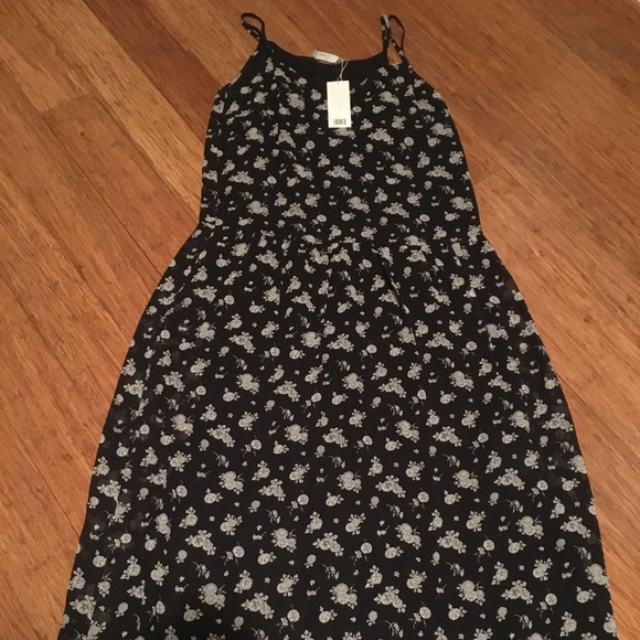 BNWT Vince Spaghetti Strap Summer Dress - Picture 2 of 8